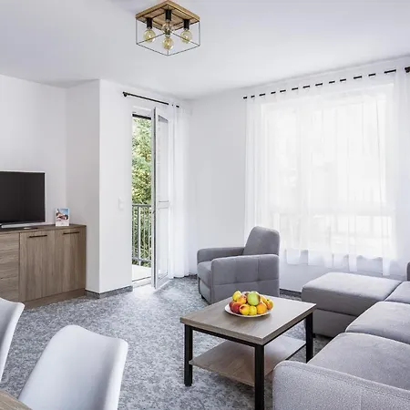 Bukowy Park * פולניסה-ז'דוז'